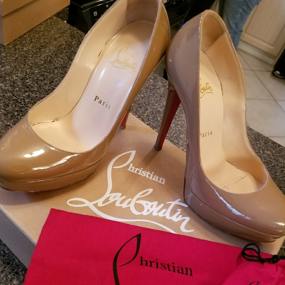 Classic Camel Christian Louboutin